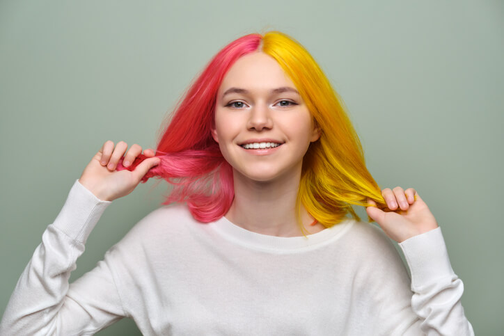 Saçlarda Renk Bloklama (Color Blocking) Trendi Nedir?