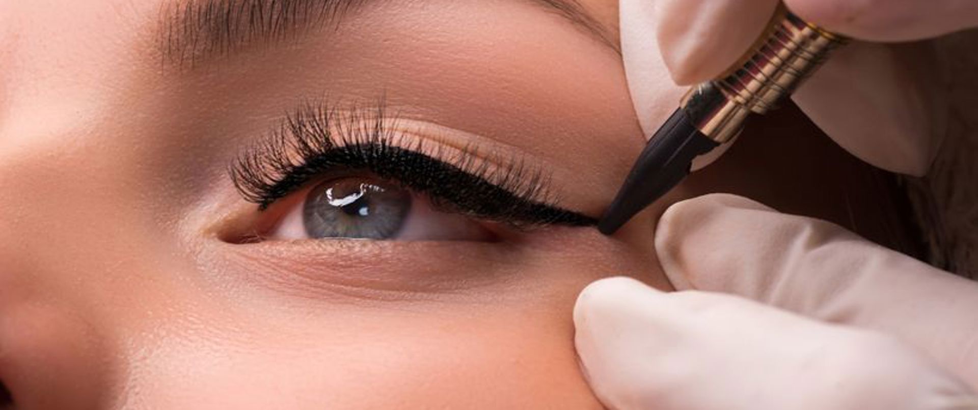 Kalıcı Eyeliner Nasıl Yapılır? Ne Kadar Kalır?