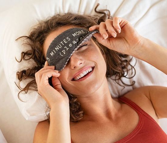 Uykusuzlara özel: 8 saat uyumuş gibi görünmenin 3 yolu