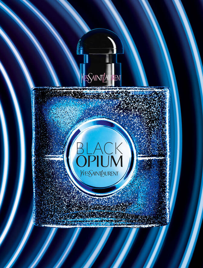 Büyüleyici Bir İksir: Yves Saint Laurent - Black Opium