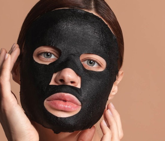 Siyah Maske Nedir, Nasıl Uygulanır ve Faydaları Nelerdir?