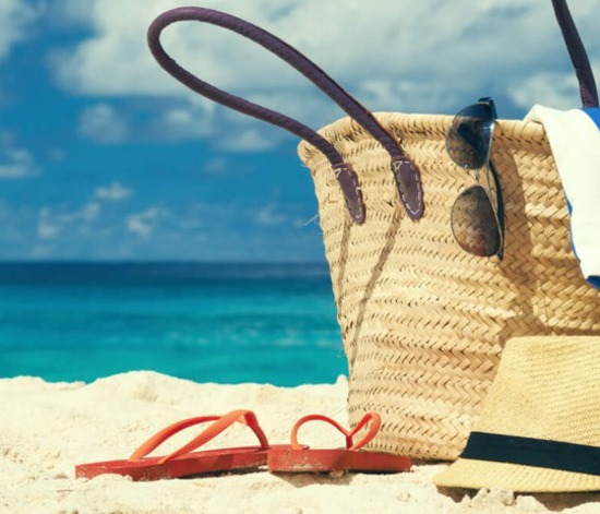 Plaj Çantandan Ayırmaman Gereken 4 Ürün Önerisi
